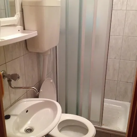 Mara Guest house 3*