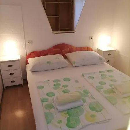 Guest house Mara