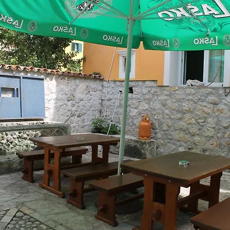 Guest house Mara