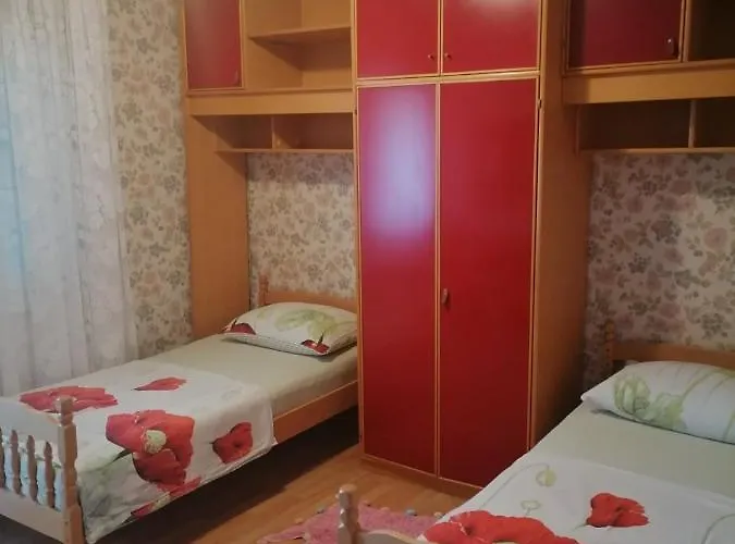 Mara Konukevi Skradin